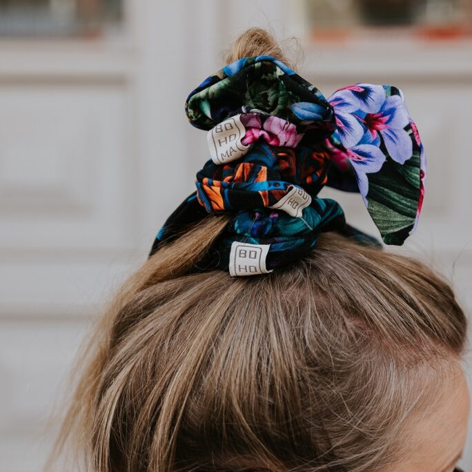 Frotka do włosów BEE medium z kokardką